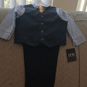 NWT Toddler Boy's Navy Blue Suit Set, Shirt, Pants, Vest, Tie, Size 18 months